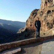  ,  Alex, 32