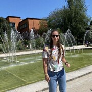 ,  Dariia, 26