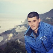  ,   Artem, 32 ,   