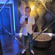  ,  Valentin, 33
