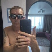  ,   Ben, 44 ,   ,   