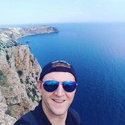  ,   Charlie, 33 ,   , 