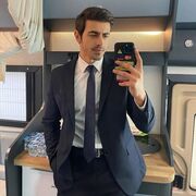  ,   Emin, 39 ,   ,   