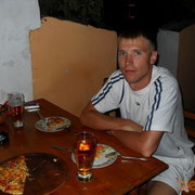  ,   Komar, 40 ,     , c 