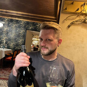  ,   Viktor, 38 ,   ,   