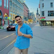  ,   Ali, 32 ,   ,   