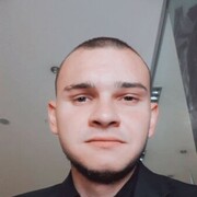  ,  Valery, 32