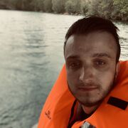  Ris-Orangis,  Vadim, 28
