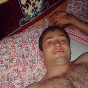  ,   Rafael, 40 ,   