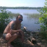  ,   Oleg, 52 ,     