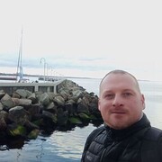  ,  Andrii, 36