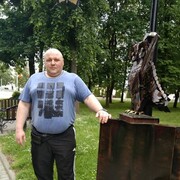  ,  Aleks, 44