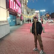  -,  Ali, 21