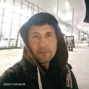   ,  Valntin, 44