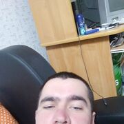  ,   Petr, 37 ,   , 
