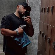  ,  Sam, 32