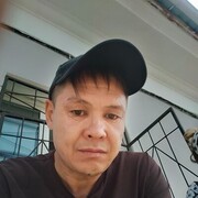  -,   Armani, 49 ,     , c , 