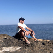  ,  Kenan, 44