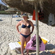  ,   Lola, 54 ,   , 