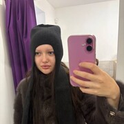  ,  Ksenia, 21