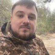  ,   Pavlo, 32 ,   ,   