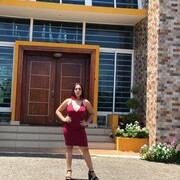  ,   Perla, 24 ,   ,   