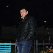  ,   Maxim, 37 ,  