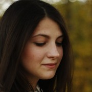  ,   Elena, 28 ,  