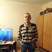  ,  Viktor, 47