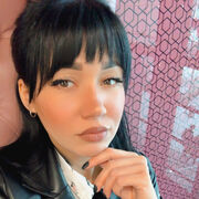  ,   Julia, 31 ,   