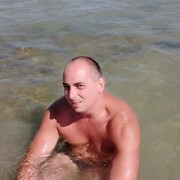  ,   Arman, 39 ,   ,   