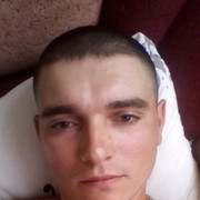  ,   Viktor, 31 ,   