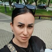 ,   Anna, 37 ,   