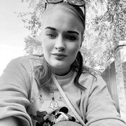  ,  Marika, 27