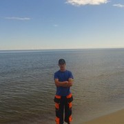  ,   Viktors, 36 ,   