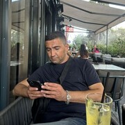  Duivendrecht,   , 42 ,   ,   