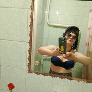  , 