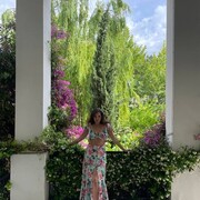  ,   Elena, 28 ,   
