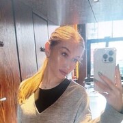  , 