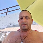  Acala del Rio,   , 44 ,   ,   