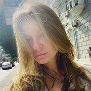  ,   nna, 39 ,   c 