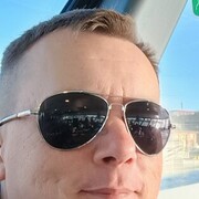  ,  Vitalii, 40