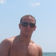  ,   Artur, 42 ,   ,   