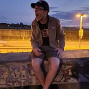  ,   Artur, 22 ,   ,   , c , 