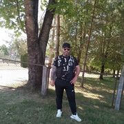  ,  Maxo, 40