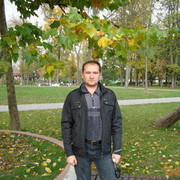  ,   Sergej, 48 ,   