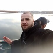  ,  Latif, 36