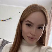  ,  Elena, 25