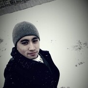  ,  Inomjon, 32