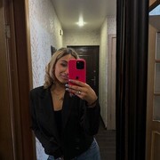  ,  Karolina, 23